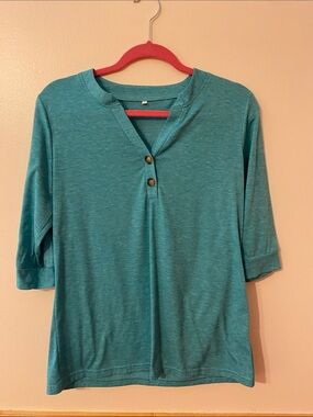 Turquoise Button Henley Size Medium